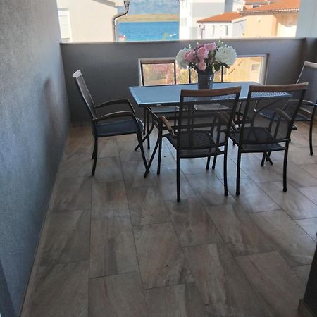 Apartment Dvorak Vir Luaran gambar