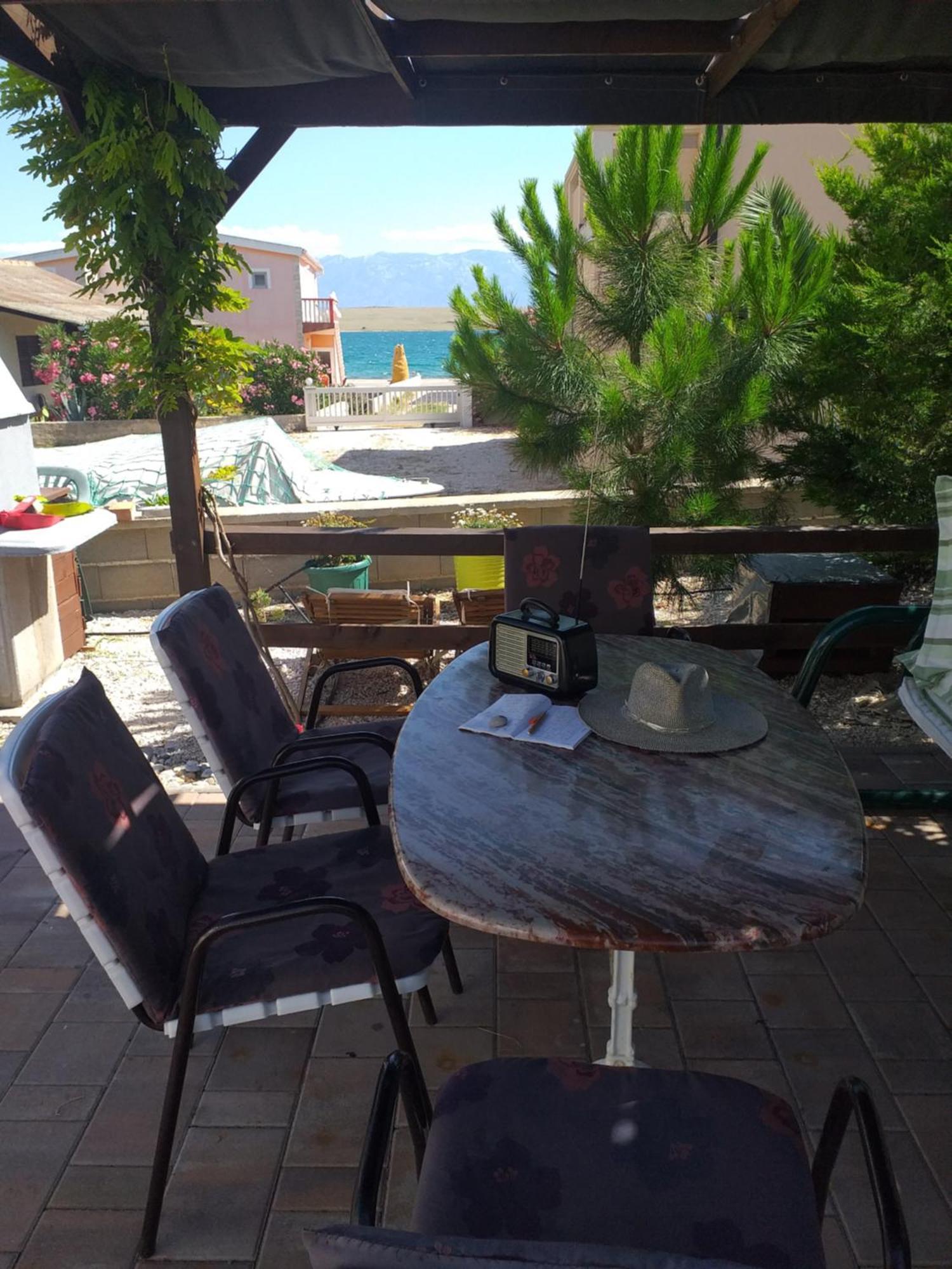 Apartment Dvorak Vir Luaran gambar